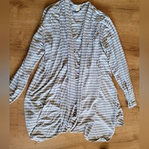 By Tavi Cardigan